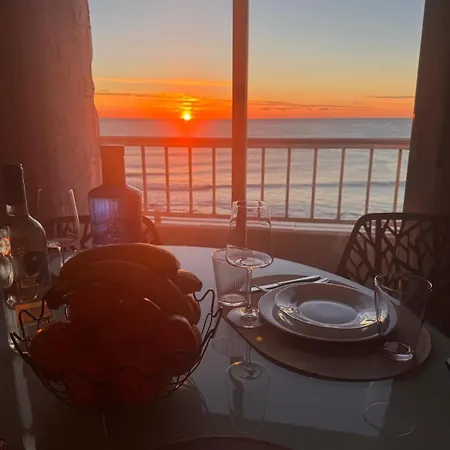 Apartment Sea-view In The Center Of Torrevieja, Close To The *